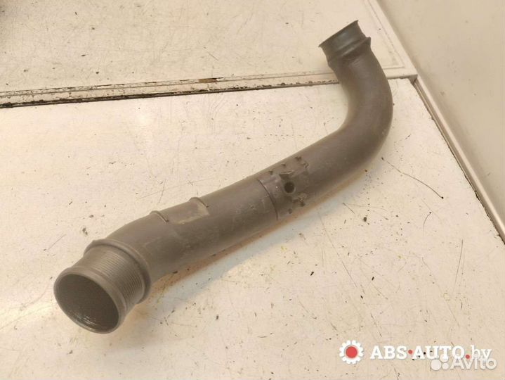 Патрубок интеркулера Mitsubishi Carisma