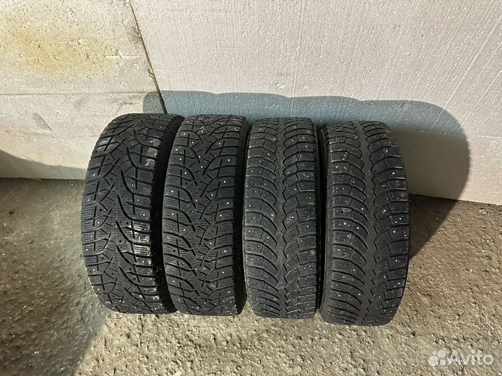 Bridgestone Blizzak Spike-02 SUV 215/65 R16