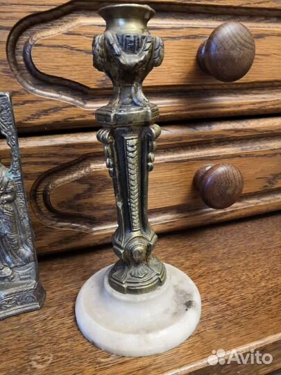 Подсвечник старинный бронза