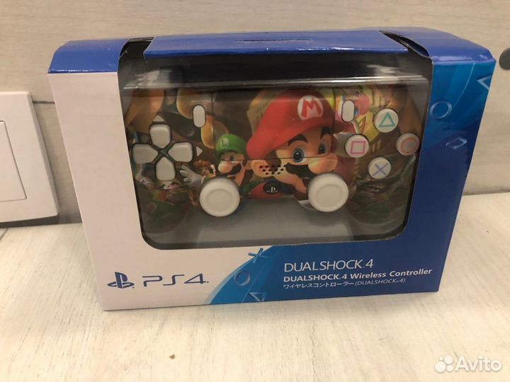 Новый Dualshock 4 Mario Edition