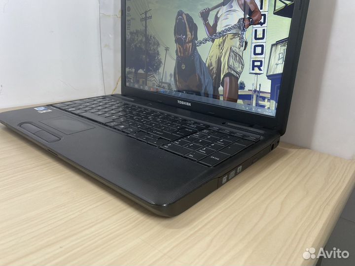 Мощный ноутбук Toshiba i3