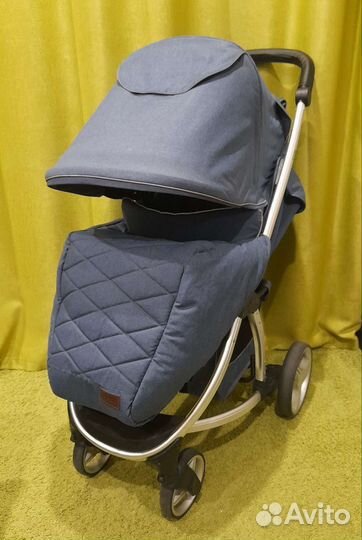 Прогулочная коляска vista
