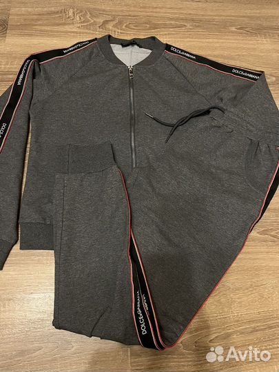 Спортивный костюм dolce gabbana женский