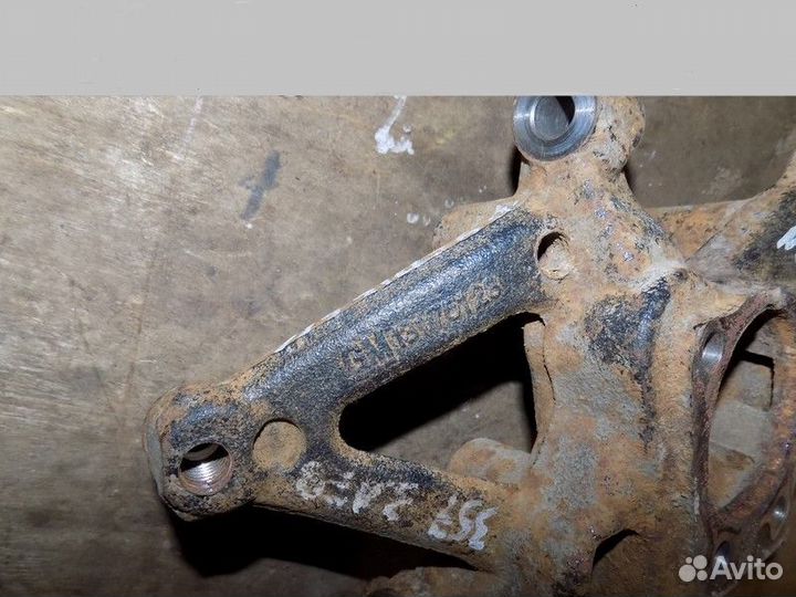 Кулак поворотный задний левый Vectra C 2002-2008