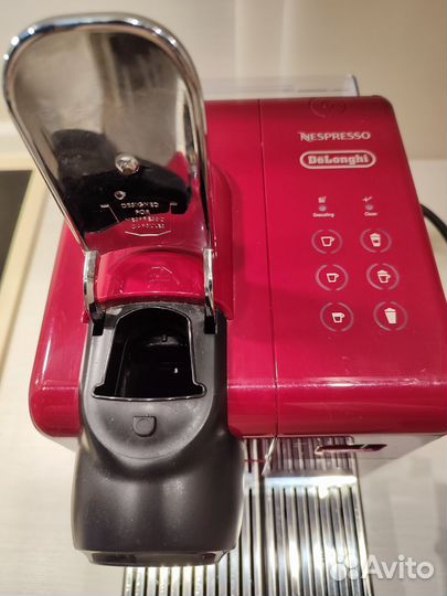 Кофемашина капсульного типа DeLonghi EN 550