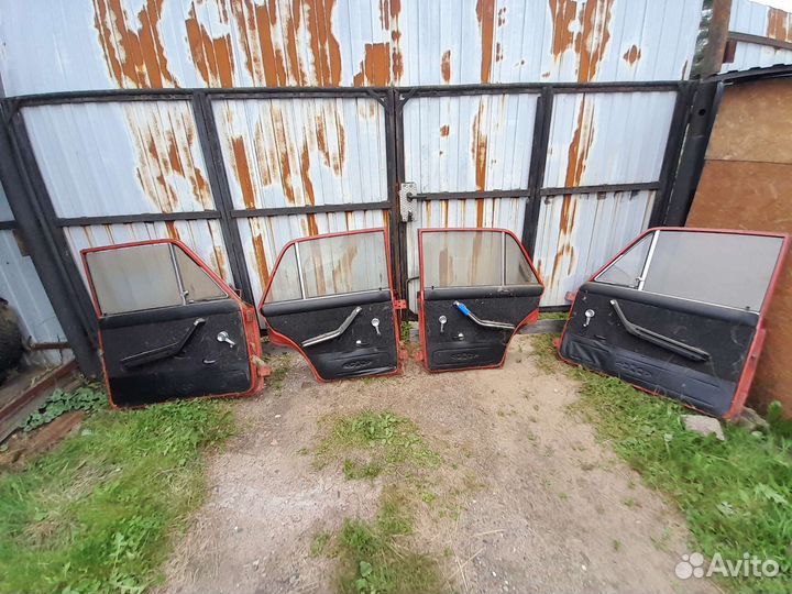 Двери от ваз 2103