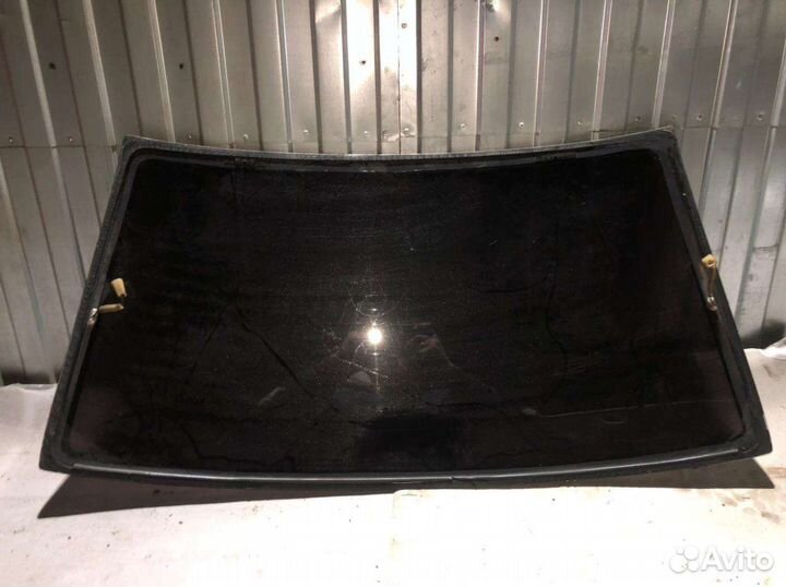 Заднее ветровое стекло Mitsubishi lanser 9