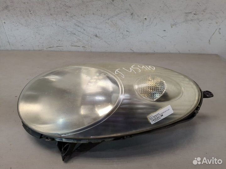 Фара (передняя) Nissan Micra K12E, 2004