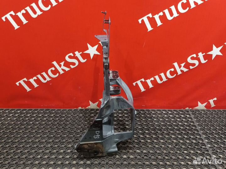 Кронштейн рессоры передней правый 2018г. Daf XF106