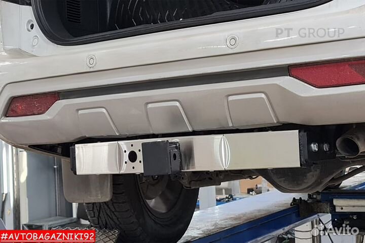 Фаркоп под квадрат на Mitsubishi Pajero Sport 3