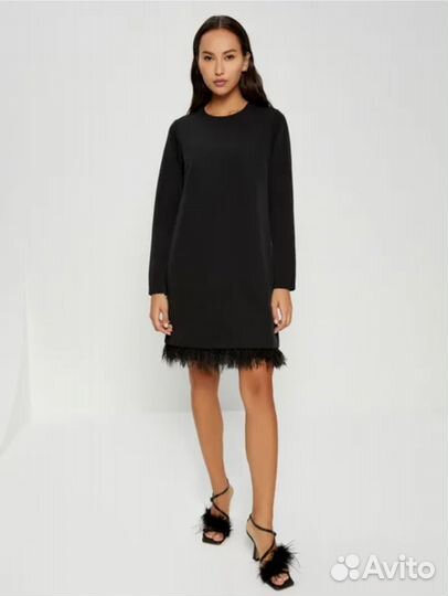 Платье Zarina 50 с перьями