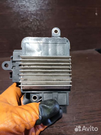 Блок управления вентилятором Lexus ES300H 2012