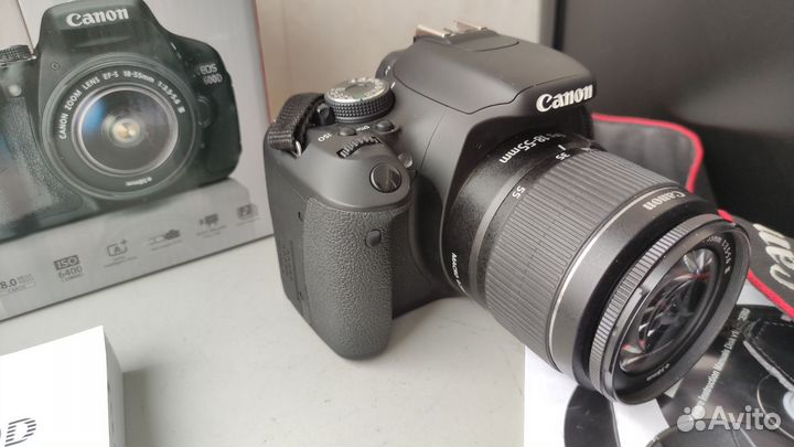 Canon 600D kit в коробке как новый