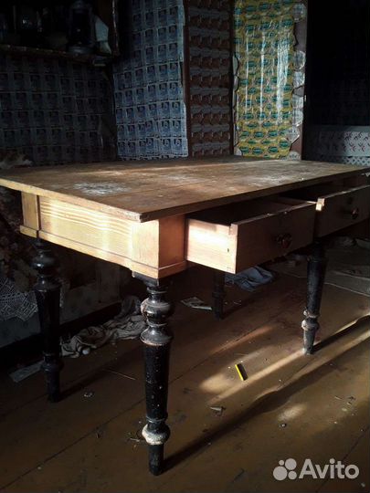 Стол 2ящика, старинный