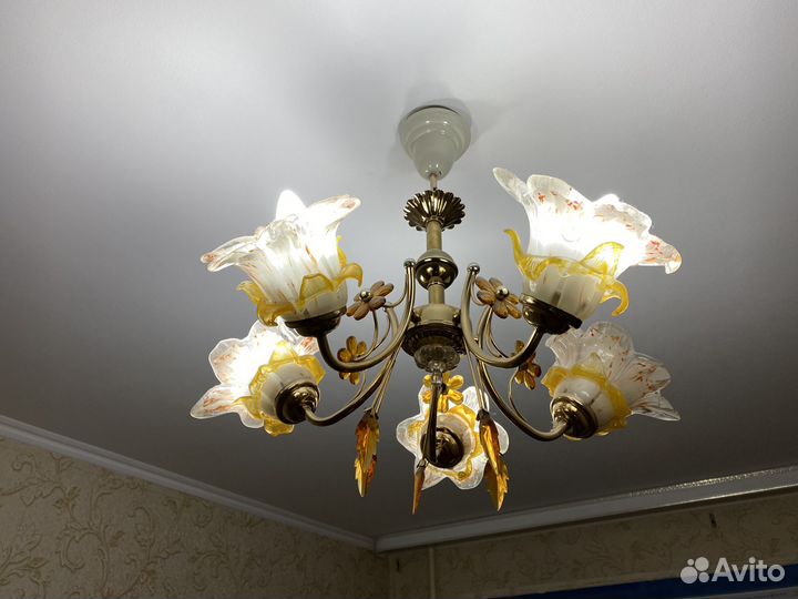 Люстра потолочная бу