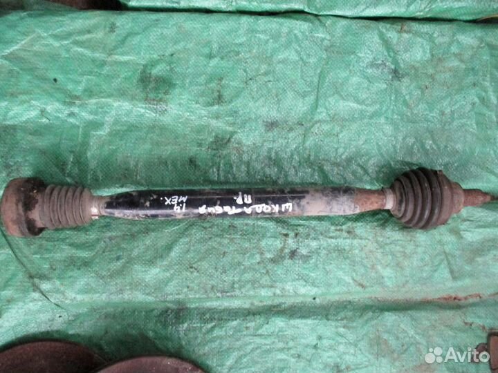 Привод правый шкода фабиа 2001 г.в. 1.4 бензин мех