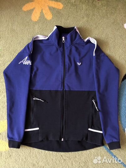 Костюм спортивный