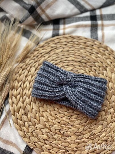 Повязка на голову вязаная