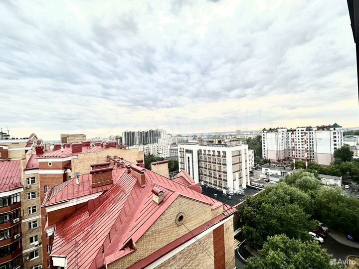 4-к. квартира, 118 м², 9/10 эт.