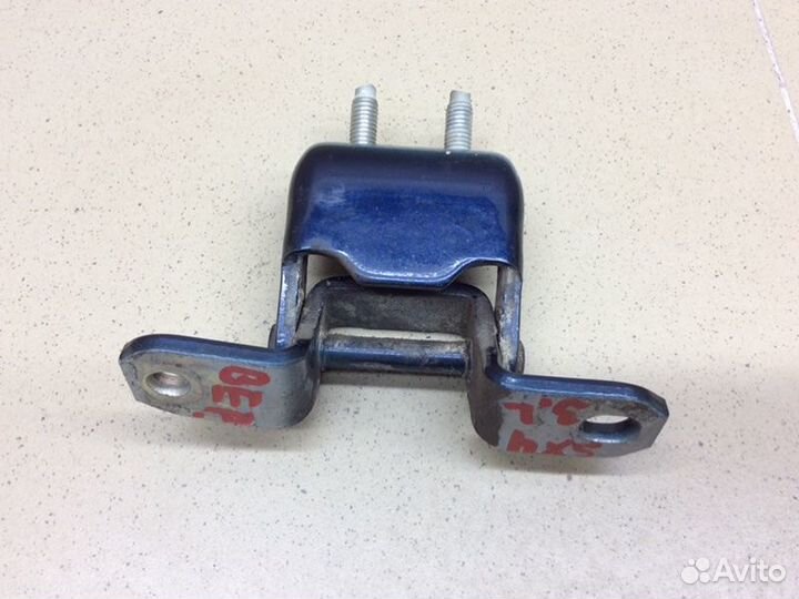 Петля двери задней левая Suzuki Sx4 седан M16A