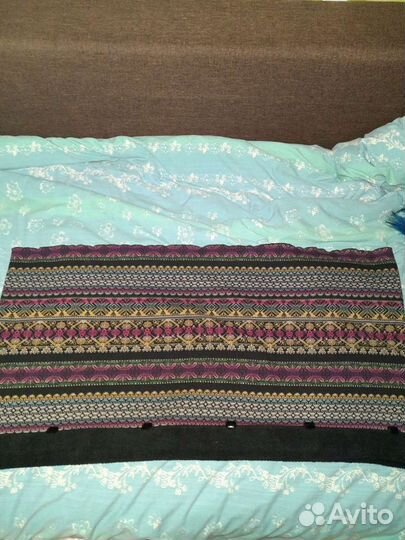 Шарф- или снуд,можно накинуть на голову