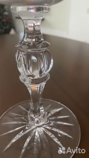 Хрустальная ваза на ножке