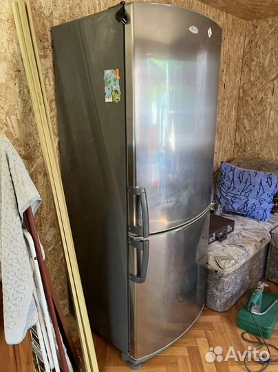 Холодильник whirlpool