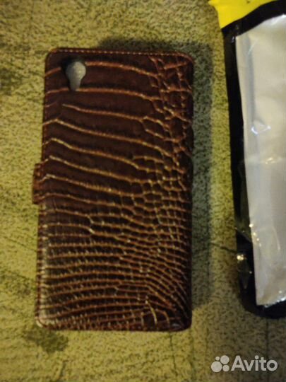 Чехол клипкейс для мобильного телефона