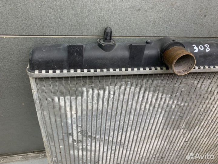 Радиатор охлаждения Peugeot 308 хэтчбек 1.6 EP6