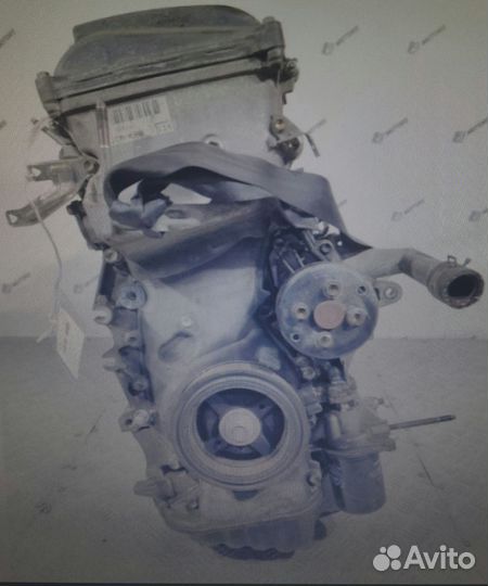Двигатель на toyota voxy AZR60 1azfse