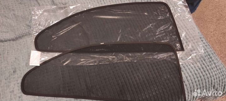 Автомобильные шторки на задние окна