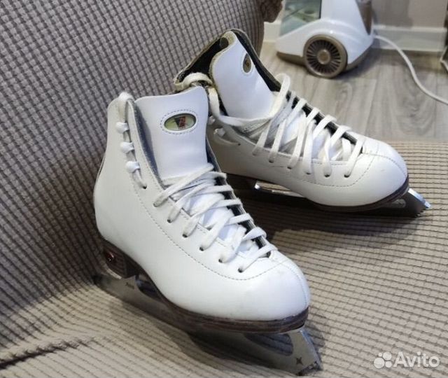 Коньки для фигурного катания Riedell