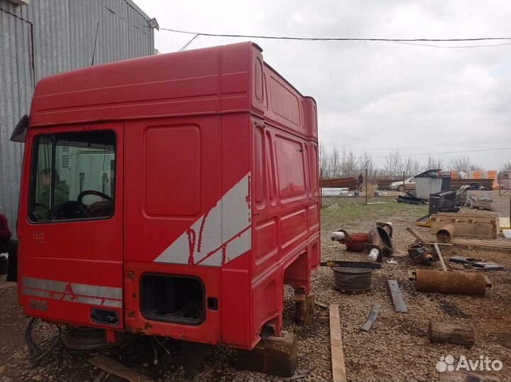 1676594 Четверть кабины левая сторона Daf XF105