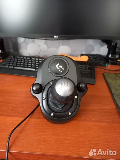 Руль Logitech G29 с кпп Logitech Driving Force Shi