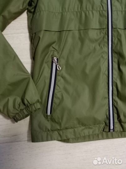 Ветровка женская