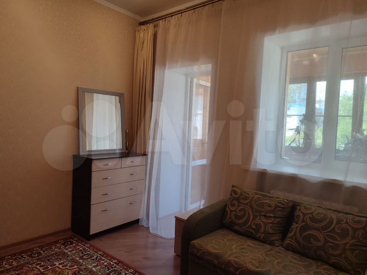 4-к. квартира, 143 м², 2/3 эт.