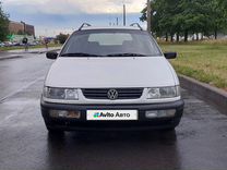 Volkswagen Passat 1.8 MT, 1994, 312 000 км, с пробегом, цена 230 000 руб.