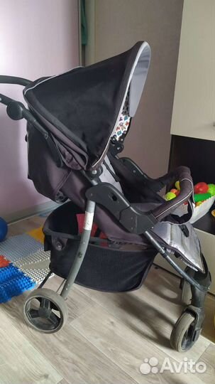 Прогулочная коляска