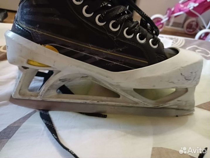Вратарские коньки bauer