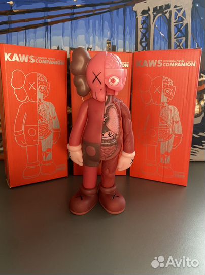 Фигурка Kaws коллекционная
