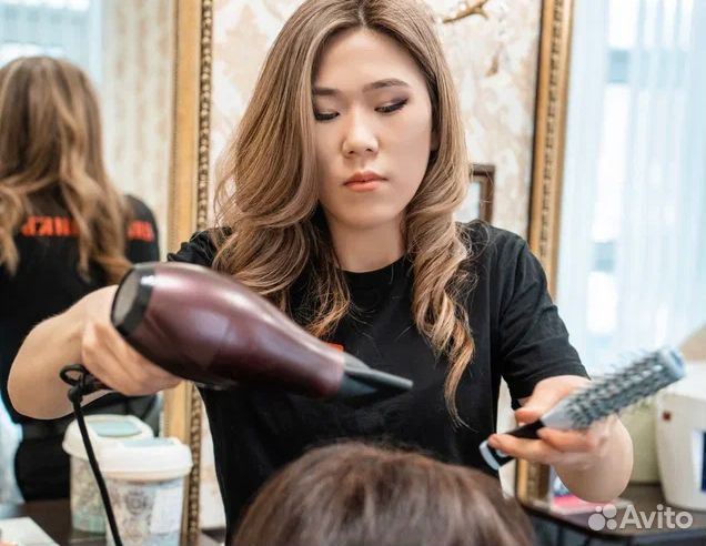 Парикмахер женский. Переезд. Паспорт РФ