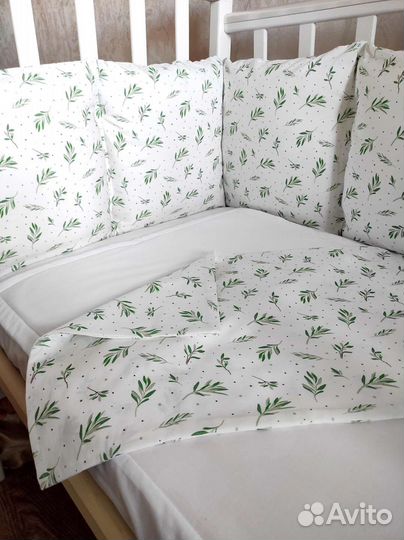 Бортики подушки в детскую кроватку