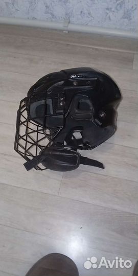 Шлем хоккейный