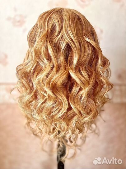 Локоны, прически