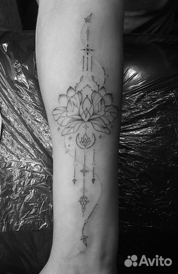 Модель на тату