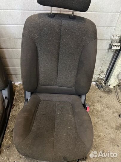 Сиденья комплект Hyundai Accent G4EC 2007