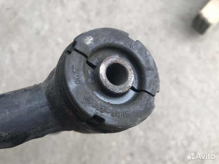 Рычаг подвески передний левый Toyota Progres JCG10