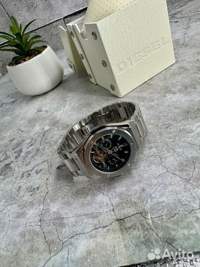 Часы мужские Hublot