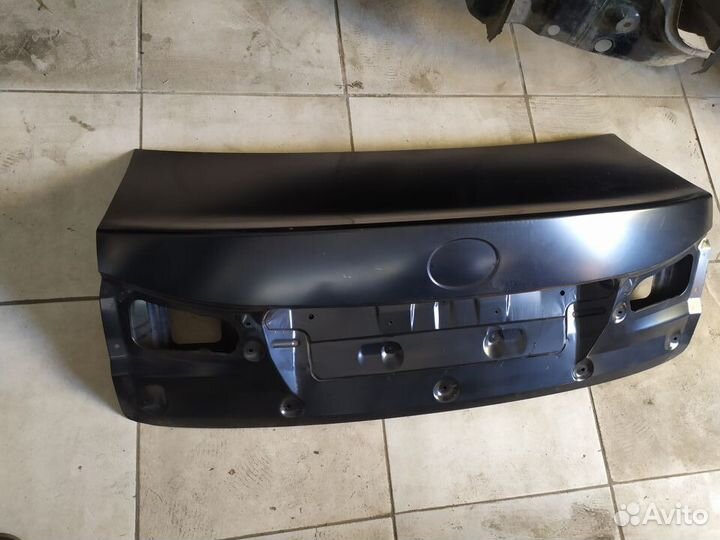 Крышка багажника Lexus IS 250 2005-2012