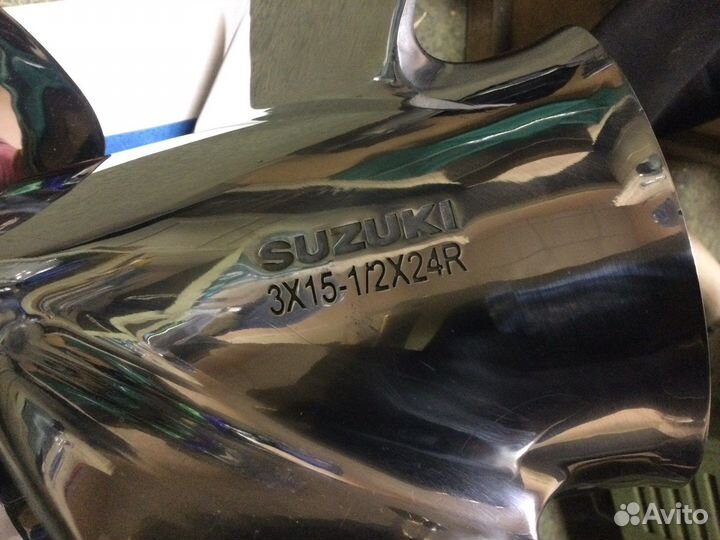 Комплект винта Suzuki DF325A-350A шаг24’, 18’